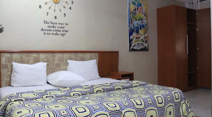 Naturemark Gallery & Guest House