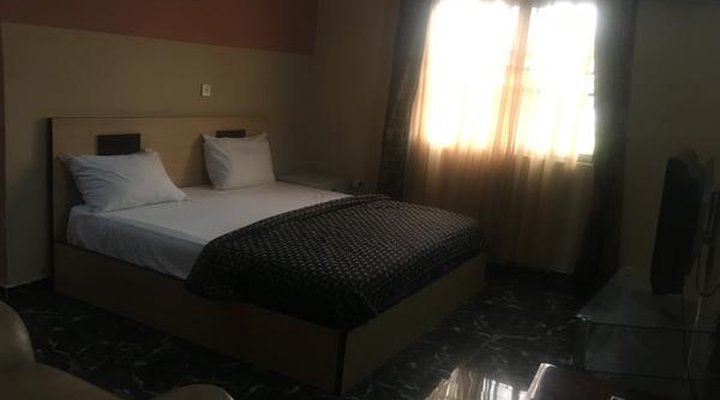 Bucker's Palace Hotel