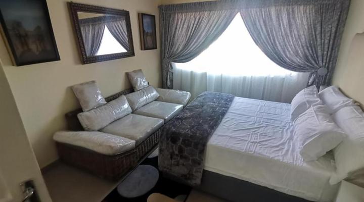 Zwelibanzi Guesthouse and Wellness Center