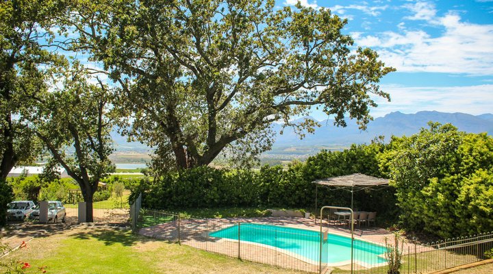 Nine Oaks Self-catering accommodation