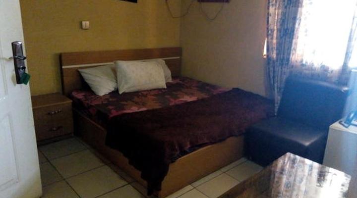 Adebayowa Hotel