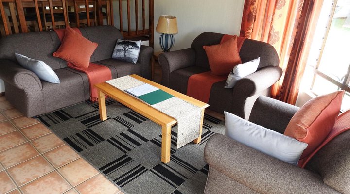 Drakensberg Gardens Fairways - Heartwood Mountain Cottage