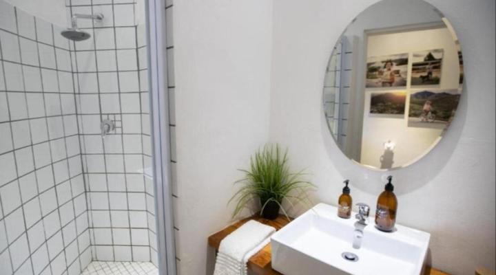 Kogman & Keisie Guest Farm