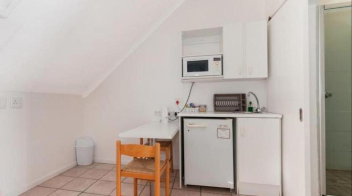 Millard Crescent Guest House