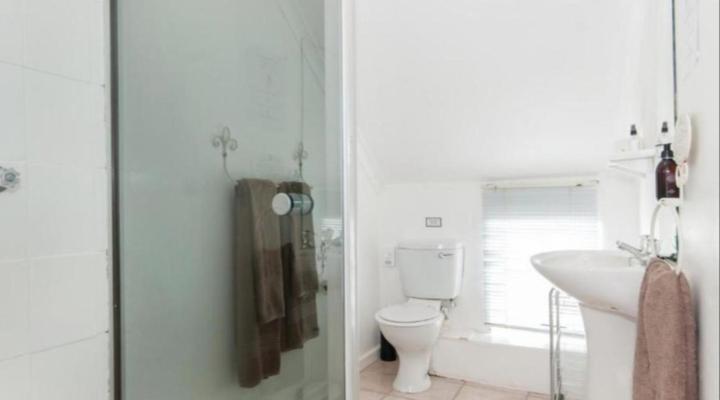 Millard Crescent Guest House