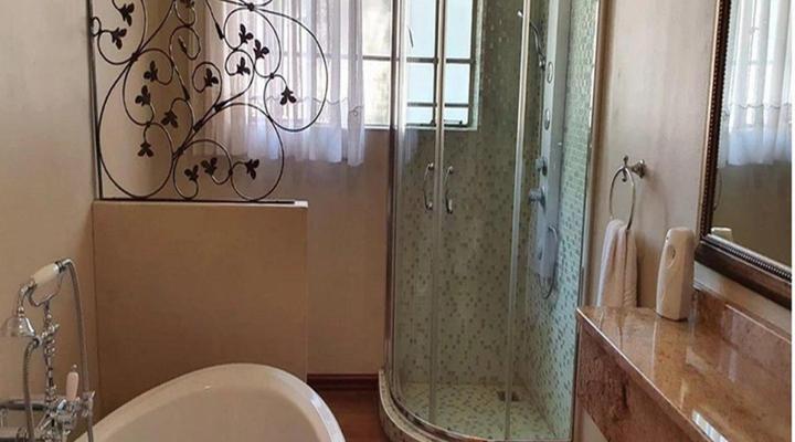 Art Lovers Guesthouse