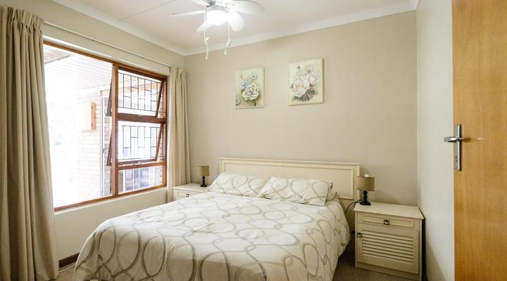 Albatross Beach Guest House - Barbier's Bliss