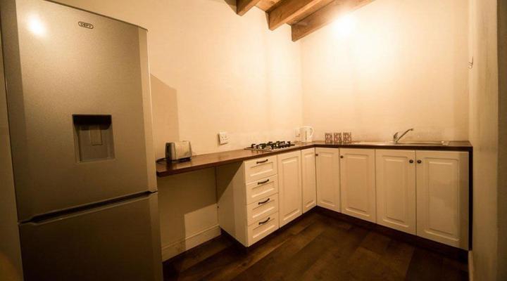 Barrel and Blues Backpackers