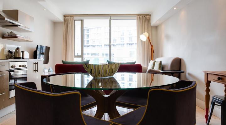 Home From Home - Canal Quays Apartments