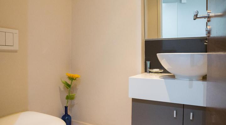 Home From Home - Canal Quays Apartments