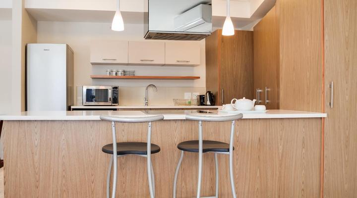 Home From Home - Canal Quays Apartments