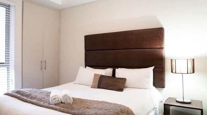 Home From Home - Canal Quays Apartments