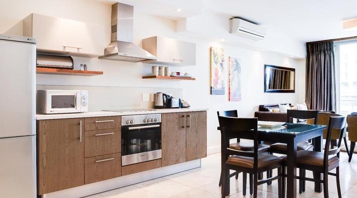 Home From Home - Canal Quays Apartments