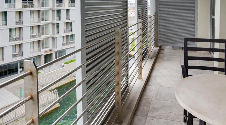 Home From Home - Canal Quays Apartments