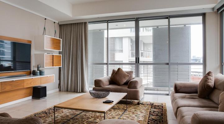 Home From Home - Canal Quays Apartments