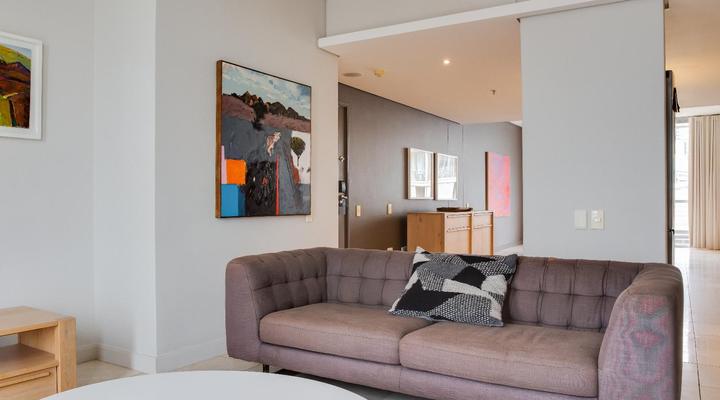 Home From Home - Canal Quays Apartments