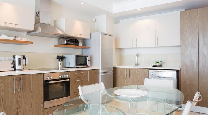 Home From Home - Canal Quays Apartments