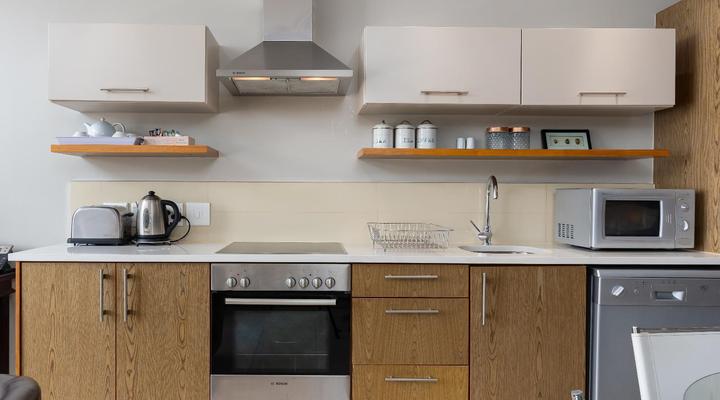 Home From Home - Canal Quays Apartments