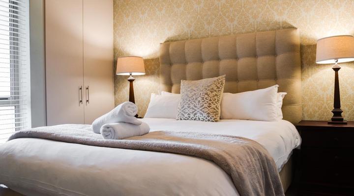 Home From Home - Canal Quays Apartments