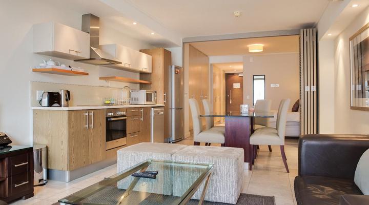 Home From Home - Canal Quays Apartments