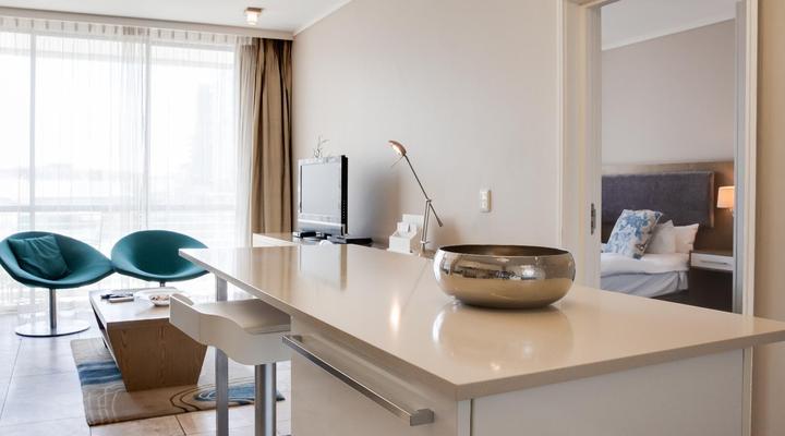 Home From Home - Canal Quays Apartments