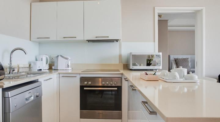 Home From Home - Canal Quays Apartments