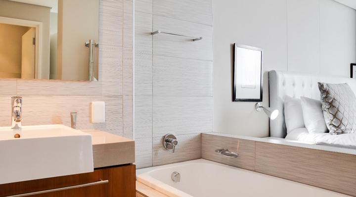 Home From Home - Canal Quays Apartments