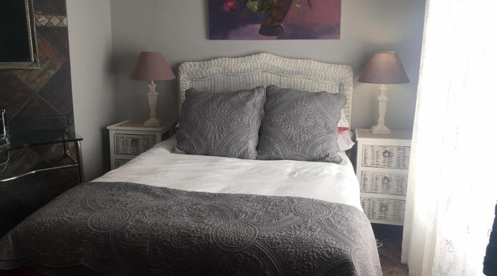 Loch Athlone Overnight Accommodation