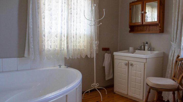 Calderwood Hall Guest House