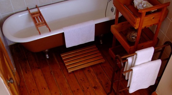 Calderwood Hall Guest House