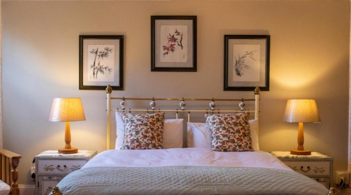 Calderwood Hall Guest House