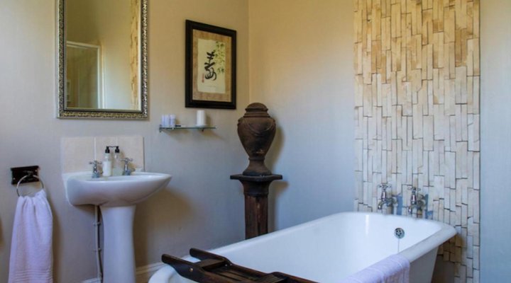 Calderwood Hall Guest House