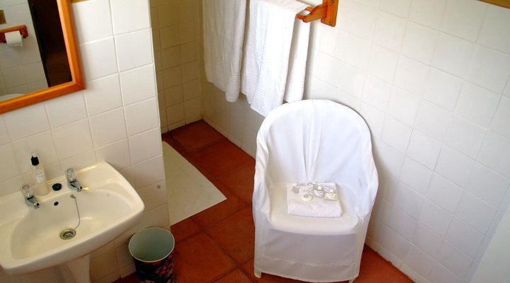 Calderwood Hall Guest House