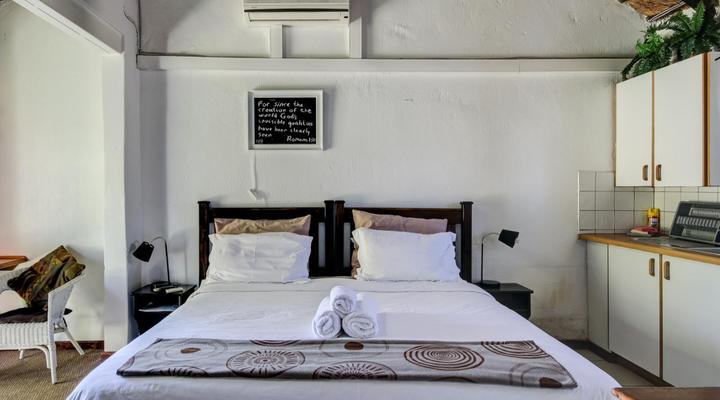 Khaya La Manzi Guest Lodge & Conferencing