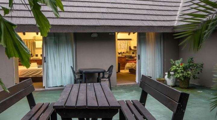 Khaya La Manzi Guest Lodge & Conferencing