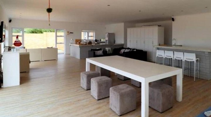 Afripoint Flat