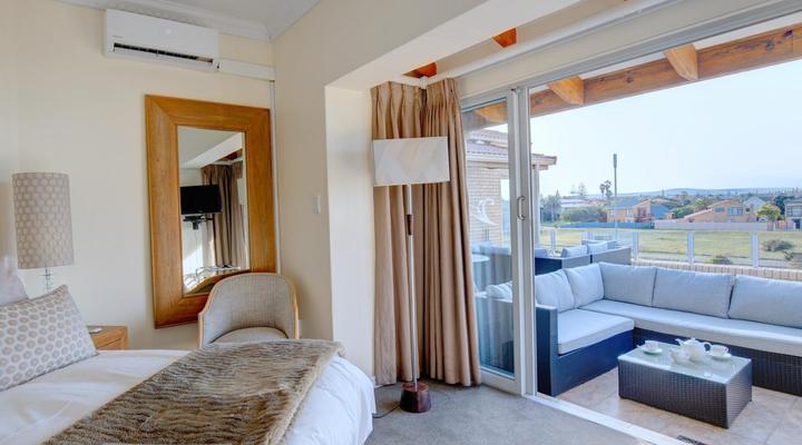 African Oceans Manor on the Beach