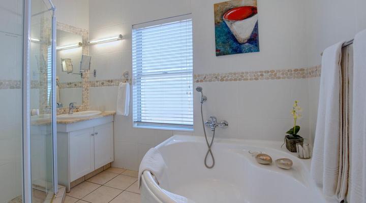 African Oceans Manor on the Beach