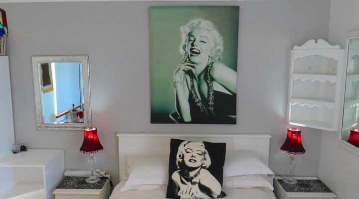 On The Beach-Seabreeze Apartment