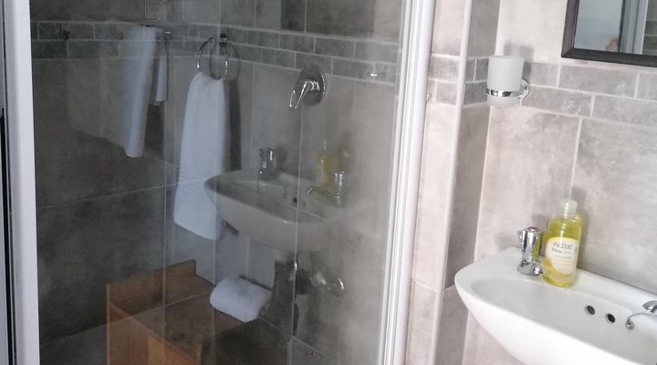 Agapanthus Guest House