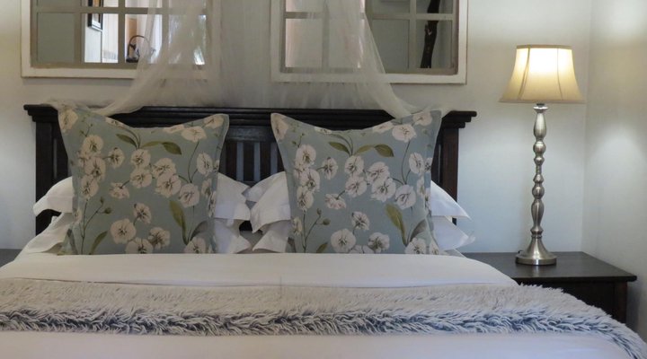 Dinkwe Lodge & Guest House