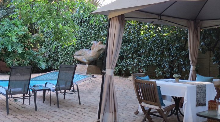 Dinkwe Lodge & Guest House