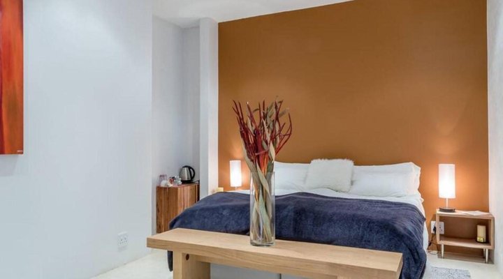 Colourful Manor Luxury Lodge