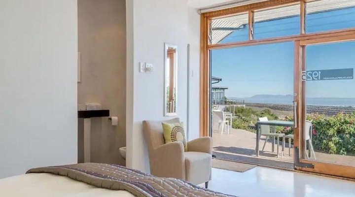 Colourful Manor Luxury Lodge
