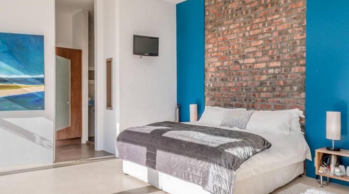 Colourful Manor Luxury Lodge