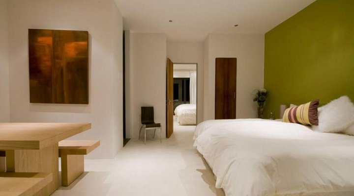 Colourful Manor Luxury Lodge