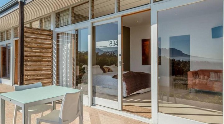 Colourful Manor Luxury Lodge