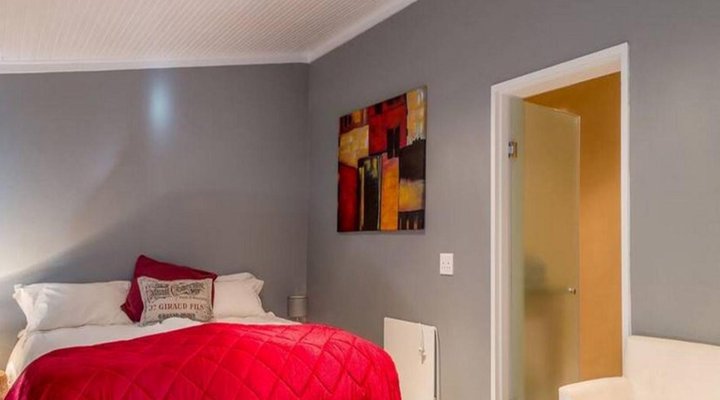 Colourful Manor Luxury Lodge