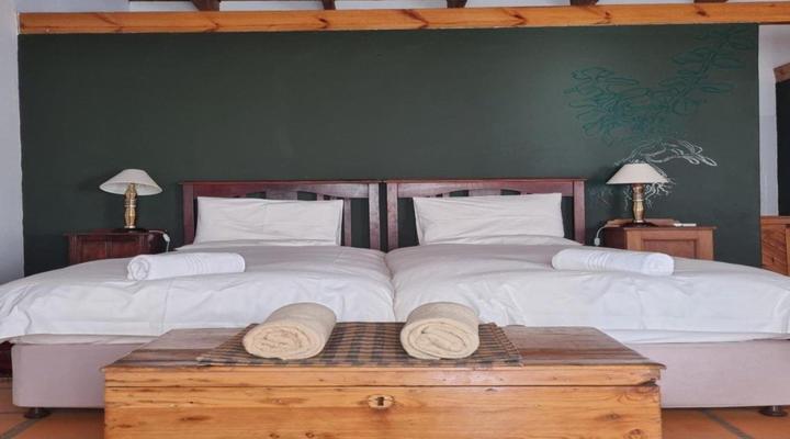 Red Mountain Ridge Karoo Oasis and Guest Farm