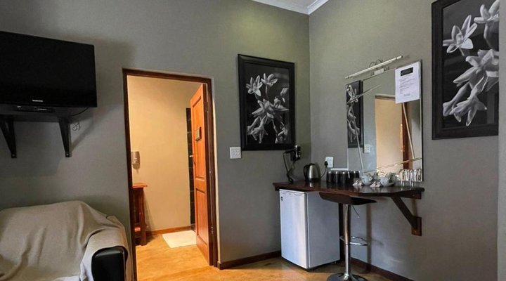 About Guest Lodge